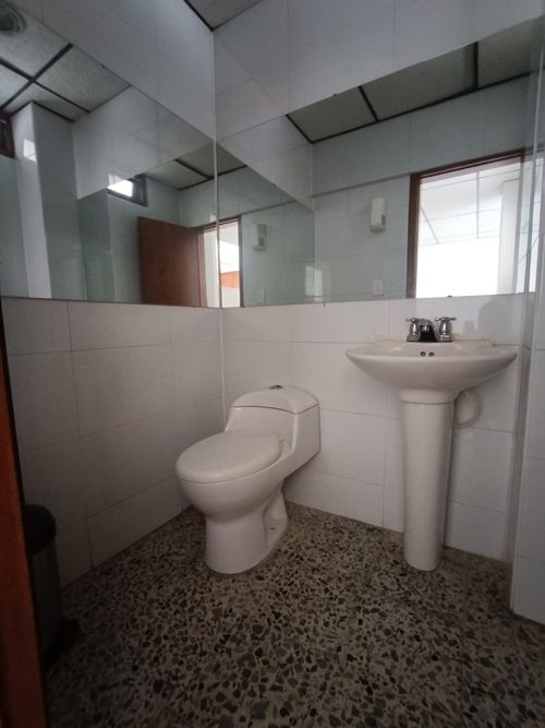 Oficina en arriendo en Versalles, Manizales, 40 m² · foto 6 de 6