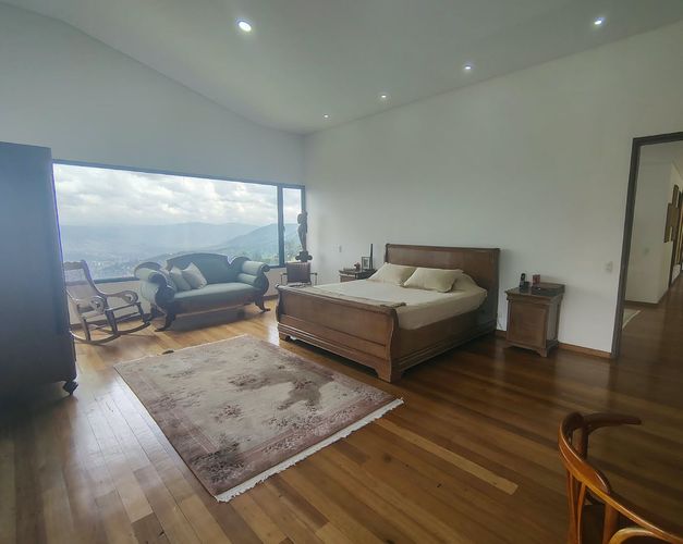 Casa de 4 alcobas en venta en Las Palmas, Envigado, 555 m² · foto 12 de 19