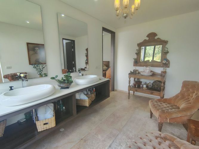 Casa de 4 alcobas en venta en Las Palmas, Envigado, 555 m² · foto 16 de 19
