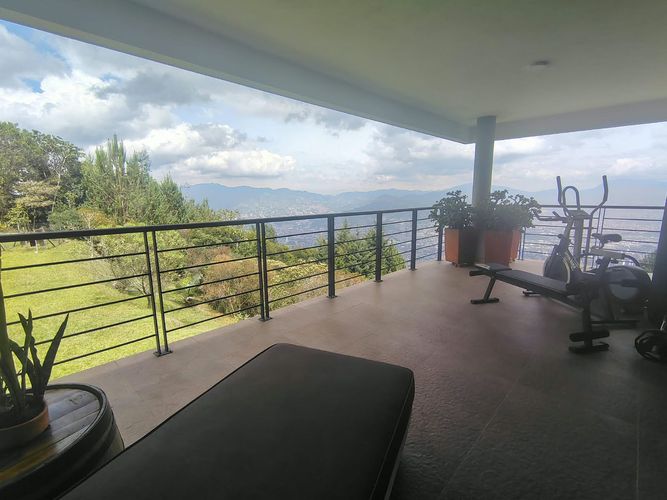 Casa de 4 alcobas en venta en Las Palmas, Envigado, 555 m² · foto 18 de 19