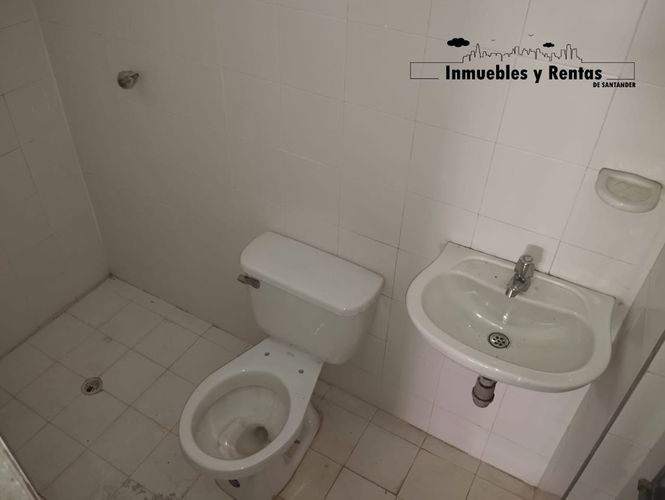 Bodega en venta en Chimita Zona Industrial, Girón, 140 m² · foto 4 de 7