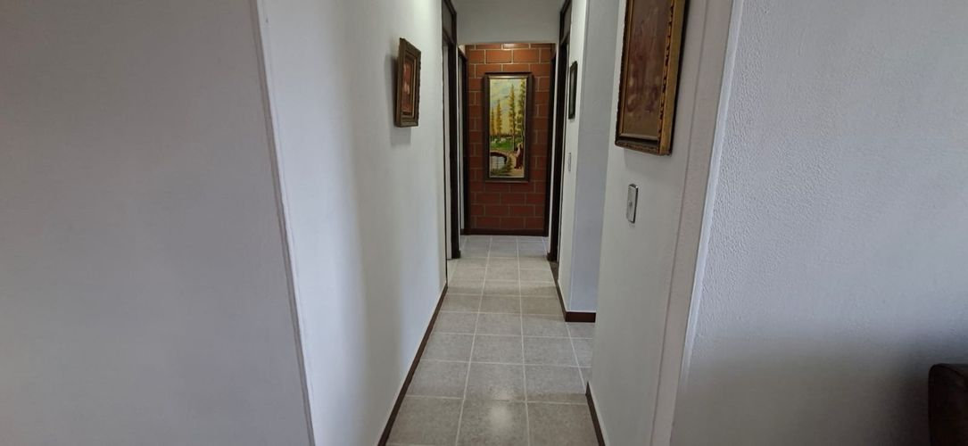 Apartamento de 5 alcobas en venta en Aliadas Del Sur, Sabaneta, 100 m² · foto 3 de 24