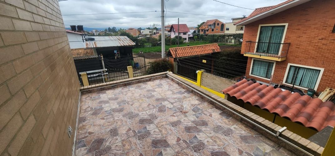 Casa de 3 alcobas en arriendo en Siberia, Cota, 178 m² · foto 13 de 24