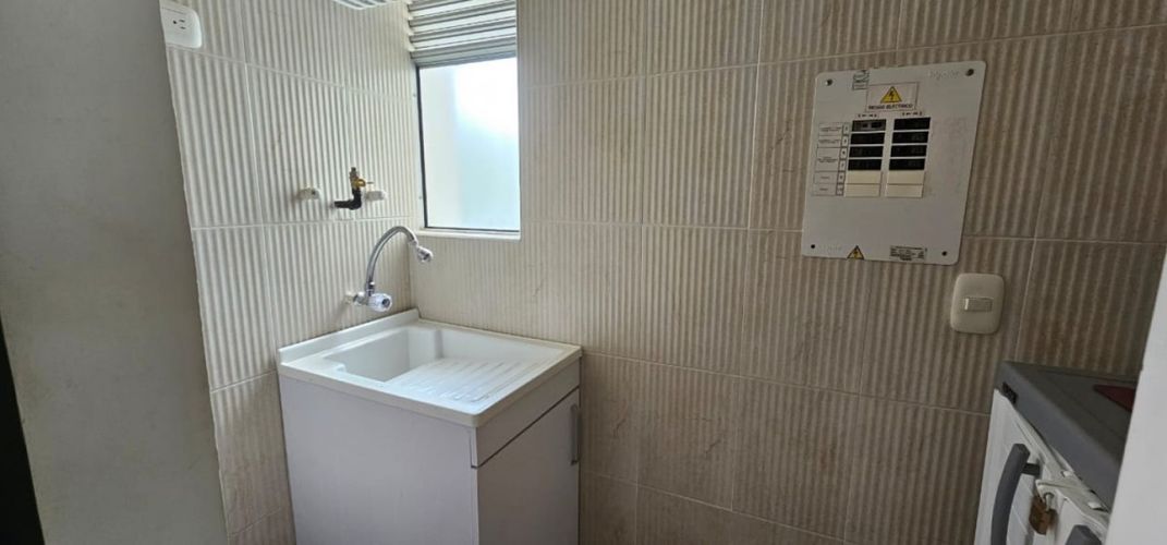 Apartamento de 2 alcobas en venta en Ricaurte, 64 m² · foto 20 de 24
