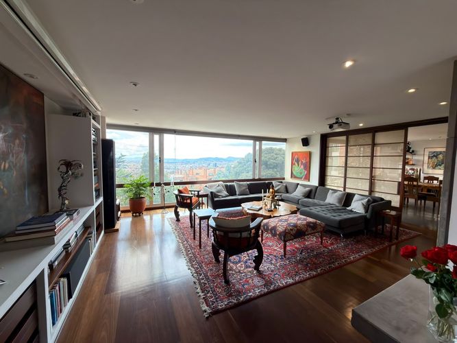Apartamento de 4 alcobas en venta en El Retiro, Bogotá, 400 m² · foto 3 de 20