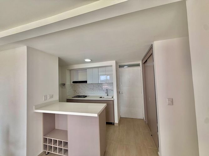 Apartamento de 3 alcobas en venta en La Prosperidad, Madrid, 58 m² · foto 2 de 19