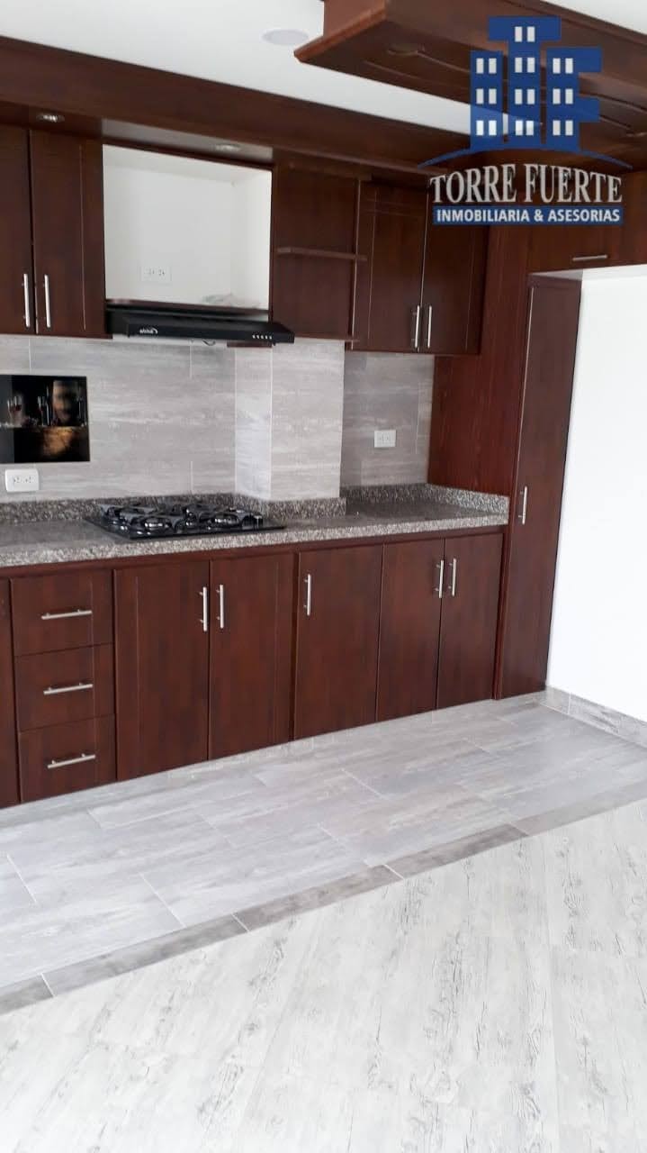 Apartamento en venta en Santa Helenita, Bogotá · foto 2 de 12