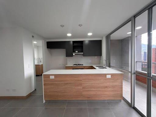 Apartamento en venta en La Doctora, Itagüí · foto 3 de 24