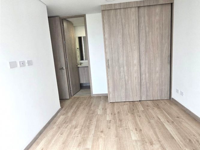 Apartamento de 2 alcobas en venta en Santa Ana, Bello, 56 m² · foto 7 de 12