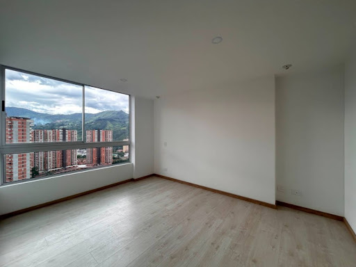 Apartamento en venta en Suramérica, Itagüí · foto 6 de 24