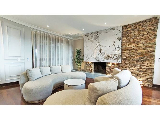 Casa de 4 alcobas en venta en La Calera, Medellín, 800 m² · foto 2 de 16