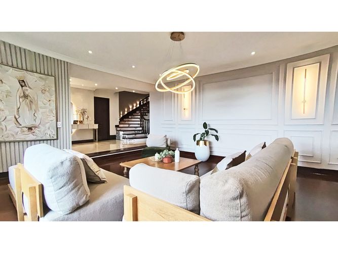 Casa de 4 alcobas en venta en La Calera, Medellín, 800 m² · foto 3 de 16