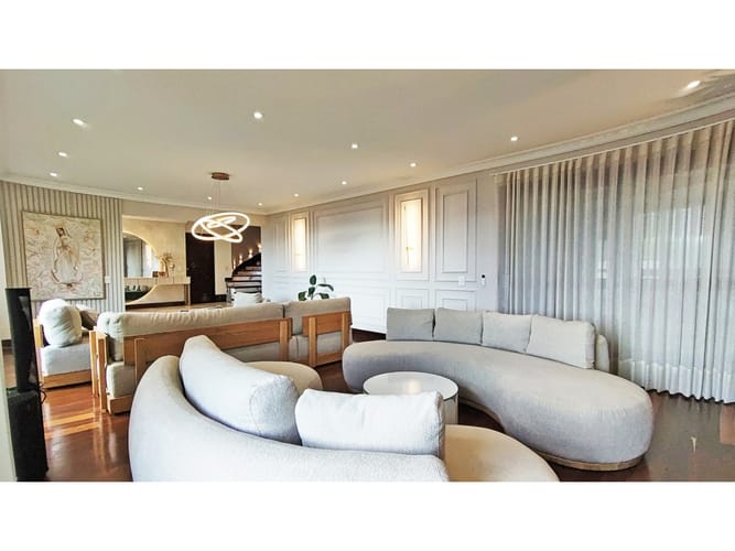Casa de 4 alcobas en venta en La Calera, Medellín, 800 m² · foto 4 de 16