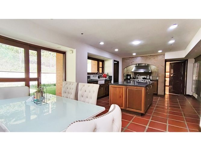 Casa de 4 alcobas en venta en La Calera, Medellín, 800 m² · foto 9 de 16