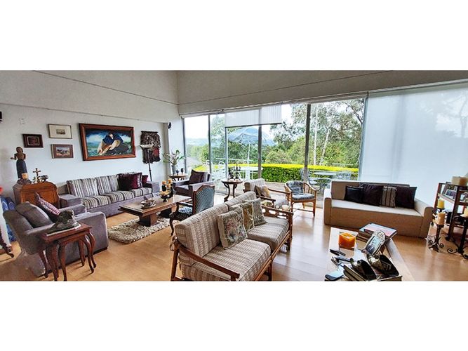 Casa de 3 alcobas en venta en Vía Las Palmas, El Retiro, 230 m² · foto 10 de 24