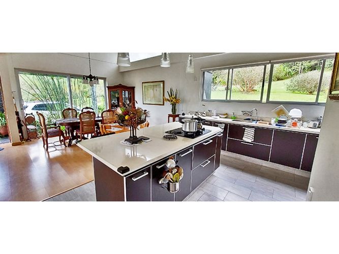 Casa de 3 alcobas en venta en Vía Las Palmas, El Retiro, 230 m² · foto 15 de 24