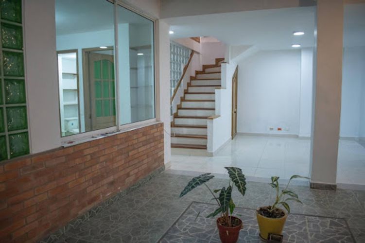 Casa de 4 alcobas en venta en Belén Fatima, Medellín, 190 m² · foto 2 de 24
