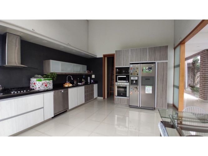 Casa en venta en La Corrala, Manizales · foto 2 de 16
