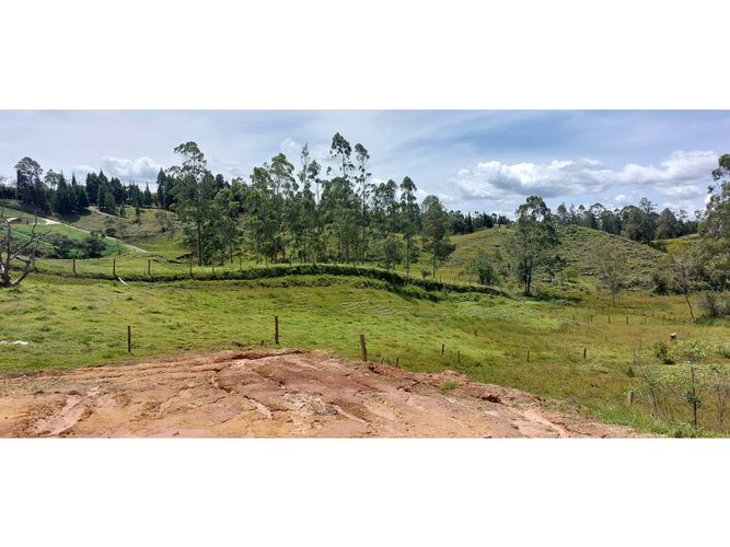 Lote en venta en Mampuesto, Rionegro, 371 m² · foto 5 de 8