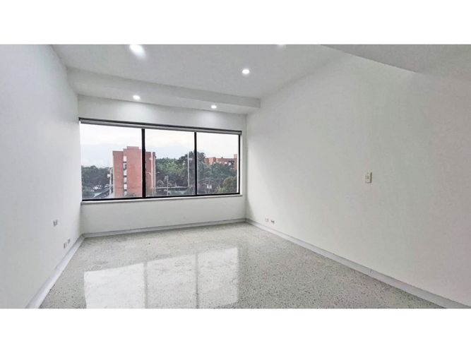 Consultorio en venta en Patio Bonito, Medellín, 113 m² · foto 3 de 17