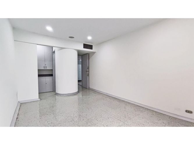 Consultorio en venta en Patio Bonito, Medellín, 113 m² · foto 4 de 17