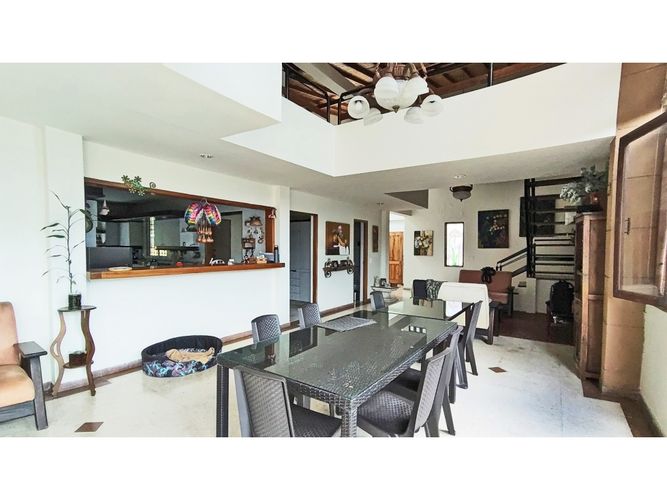 Casa de 7 alcobas en venta en Actividad Multiple, Copacabana, 643 m² · foto 4 de 24