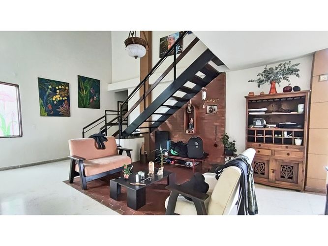Casa de 7 alcobas en venta en Actividad Multiple, Copacabana, 643 m² · foto 7 de 24