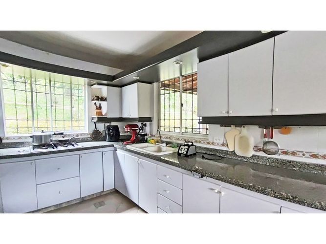 Casa de 7 alcobas en venta en Actividad Multiple, Copacabana, 643 m² · foto 10 de 24