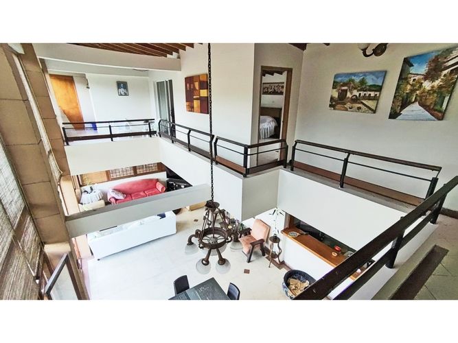 Casa de 7 alcobas en venta en Actividad Multiple, Copacabana, 643 m² · foto 14 de 24