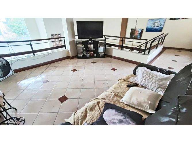 Casa de 7 alcobas en venta en Actividad Multiple, Copacabana, 643 m² · foto 17 de 24