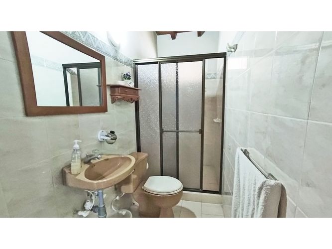 Casa de 7 alcobas en venta en Actividad Multiple, Copacabana, 643 m² · foto 20 de 24