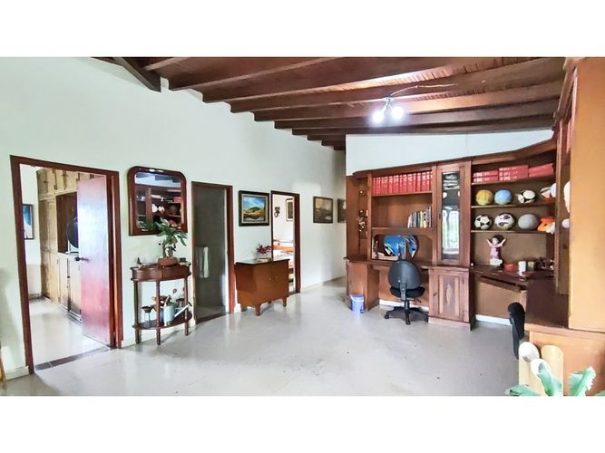 Casa de 7 alcobas en venta en Actividad Multiple, Copacabana, 643 m² · foto 23 de 24