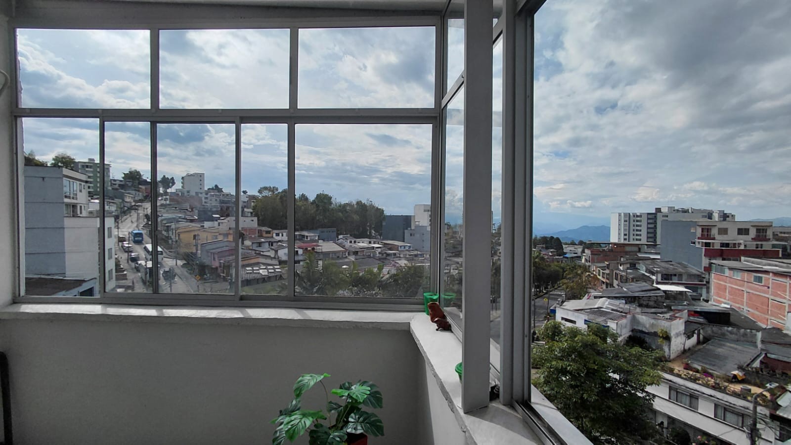 Apartamento en venta en Chipre, Manizales · foto 7 de 13