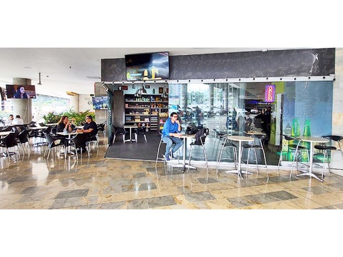 Local en venta en Cumbres, Envigado, 57 m² · foto 2 de 8