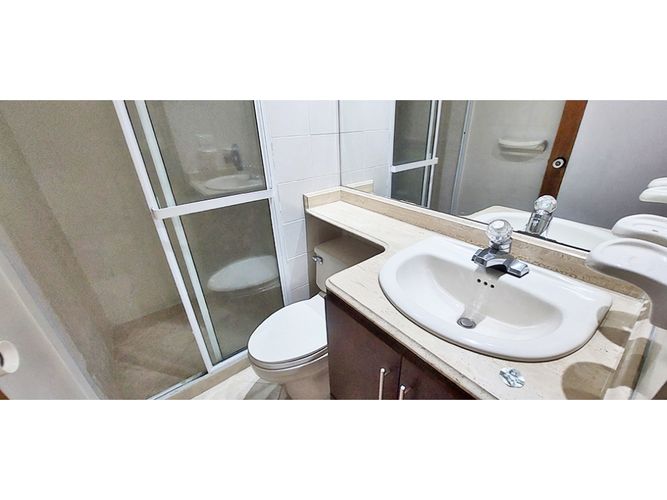 Apartamento de 3 alcobas en venta en Laureles, Medellín, 157 m² · foto 13 de 19