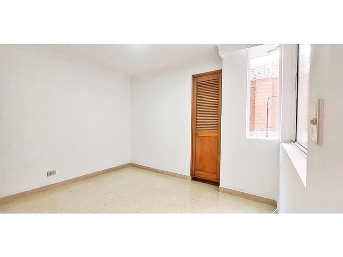 Apartamento de 3 alcobas en venta en Laureles, Medellín, 157 m² · foto 14 de 19