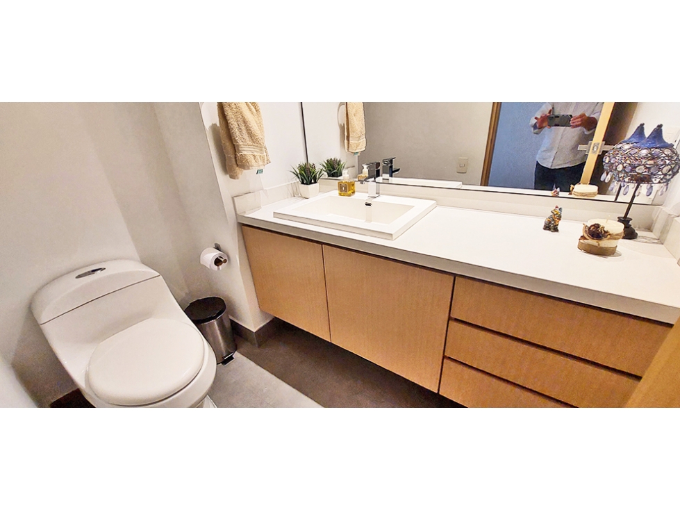 Apartamento en venta en El Poblado, Medellín · foto 6 de 24