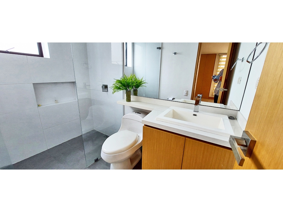 Apartamento en venta en El Poblado, Medellín · foto 16 de 24