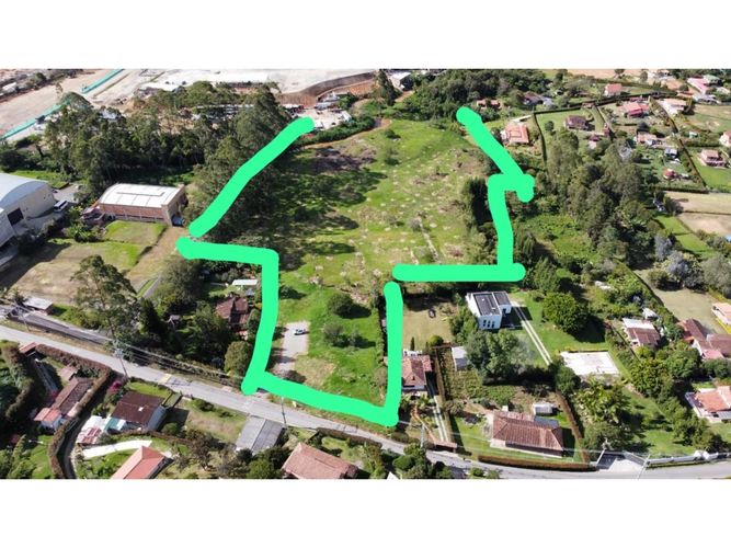 Lote en venta en Guarne, 23517 m² · foto 2 de 6