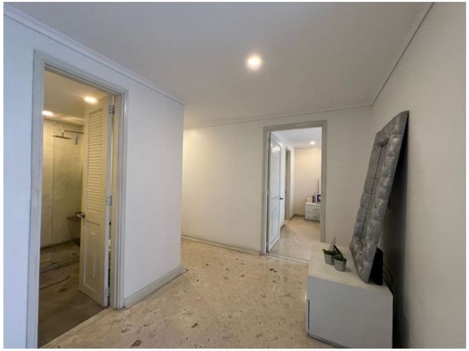 Apartamento en venta en El Poblado, Medellín · foto 11 de 24