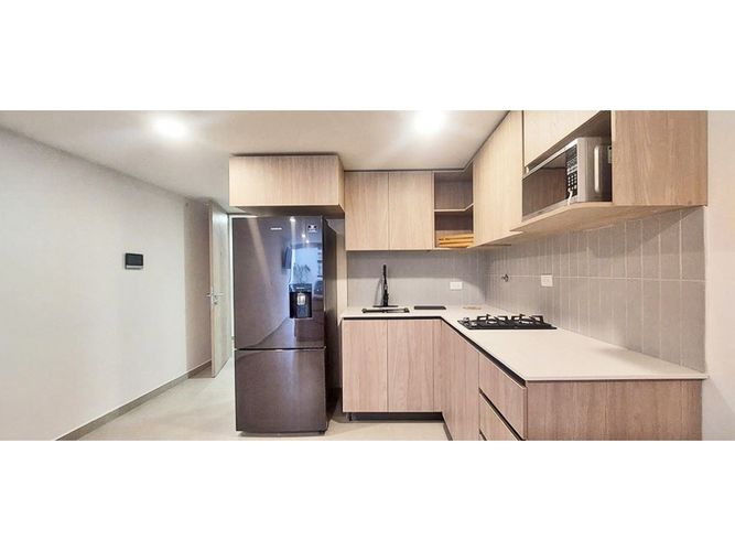 Apartaestudio en venta en Conquistadores, Medellín, 45 m² · foto 3 de 8
