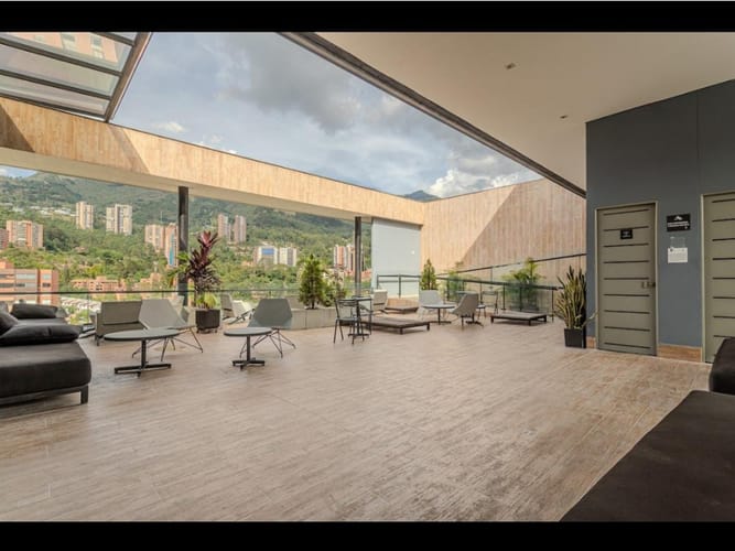 Apartamento en venta en Las Lomas No.1, Medellín · foto 13 de 16