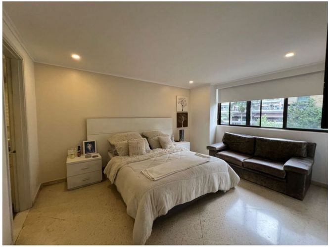 Apartamento en venta en El Poblado, Medellín · foto 19 de 24