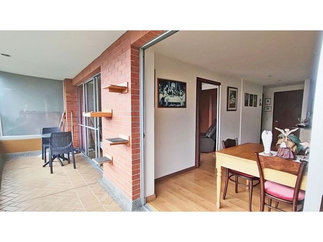 Apartamento de 2 alcobas en venta en San Lucas, Medellín, 101 m² · foto 4 de 12