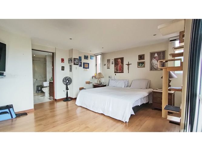 Apartamento de 2 alcobas en venta en San Lucas, Medellín, 101 m² · foto 8 de 12