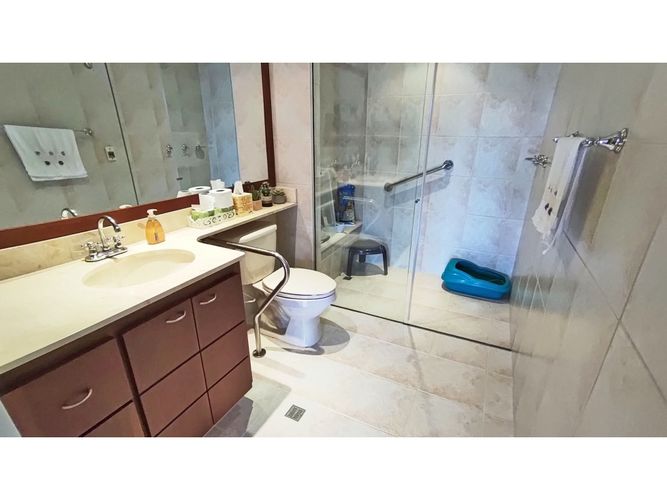 Apartamento de 2 alcobas en venta en San Lucas, Medellín, 101 m² · foto 12 de 12