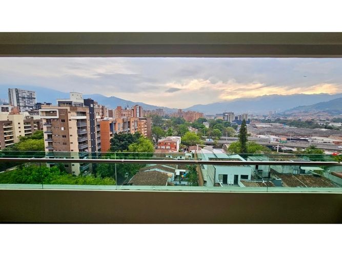 Apartamento en venta en Zuñiga, Envigado, 108 m² · foto 6 de 12