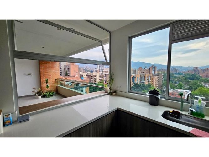 Apartamento en venta en Zuñiga, Envigado, 108 m² · foto 8 de 12