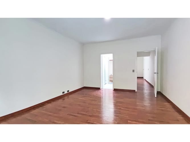 Casa de 4 alcobas en venta en El Tesoro, Medellín, 345 m² · foto 11 de 23