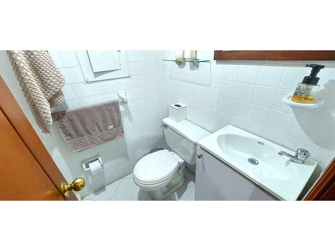 Apartamento de 3 alcobas en venta en El Poblado, Medellín, 225 m² · foto 13 de 19